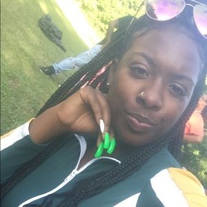 Meet your Posher, Victoria